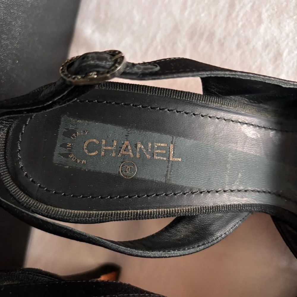 CHANEL Black Satin Black Bows & Crystal CC Jewel Slingback Sz 39 1/2 (8.5/9) EUC